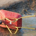 wheelbarrows-3168626_960_720